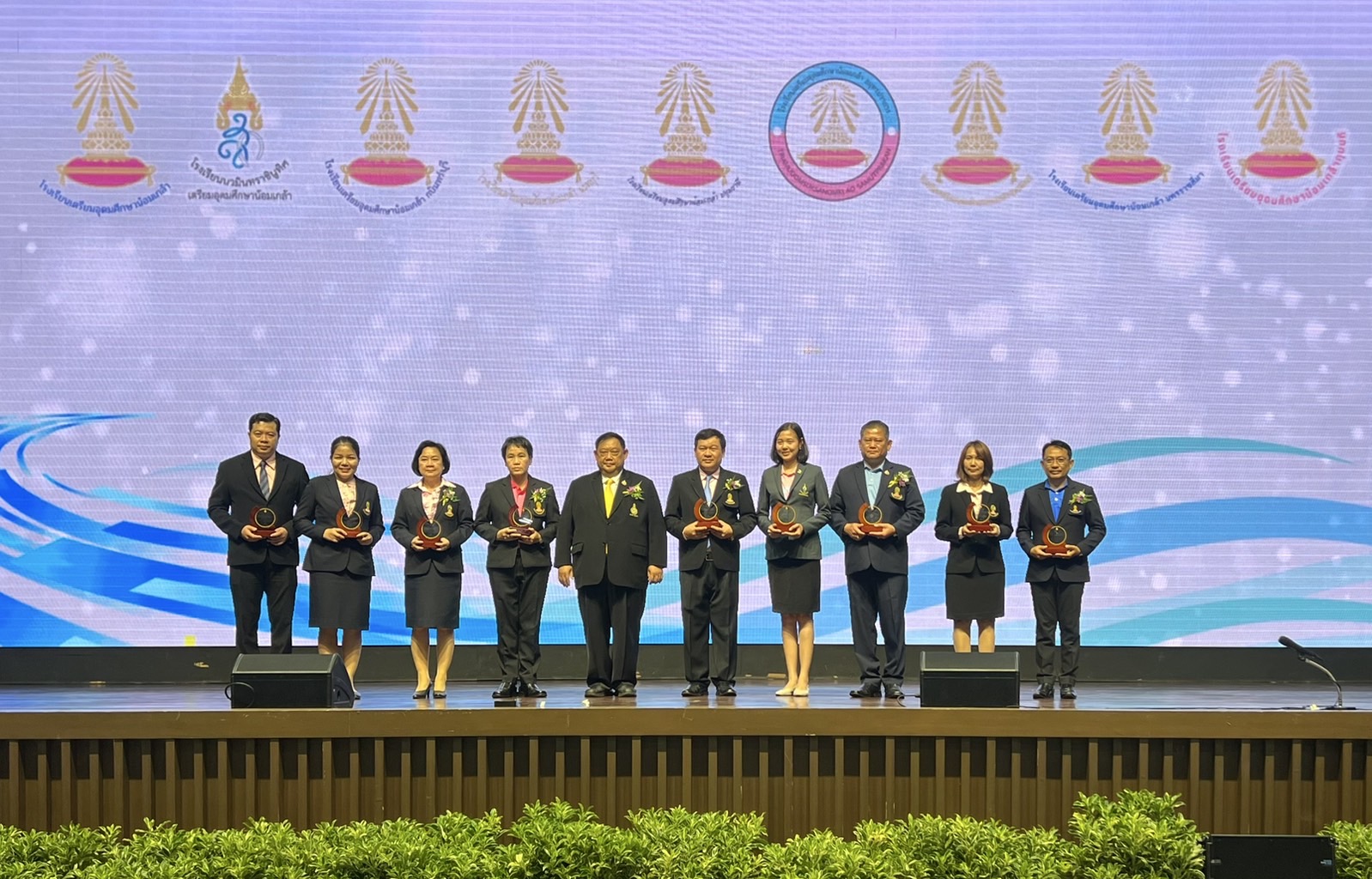 สพฐ. ร่วมเปิดอบรมสัมมนาทางวิชาการ และนำเสนอ Best Practice “Active Learning” พัฒนาสมรรถนะผู้เรียนในศตวรรษที่ 21
